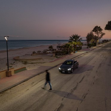 Il lungomare di San Sostene risplende di nuova luce