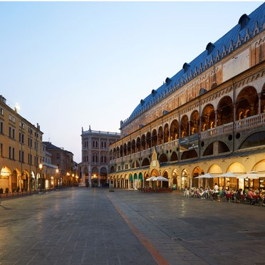 Piazza Delle Erbe