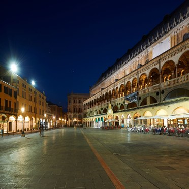 Piazza Delle Erbe