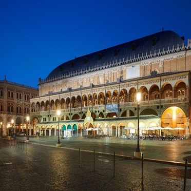 Piazza Delle Erbe