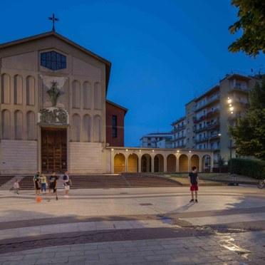 Thorn per Piazza Loreto a Cosenza